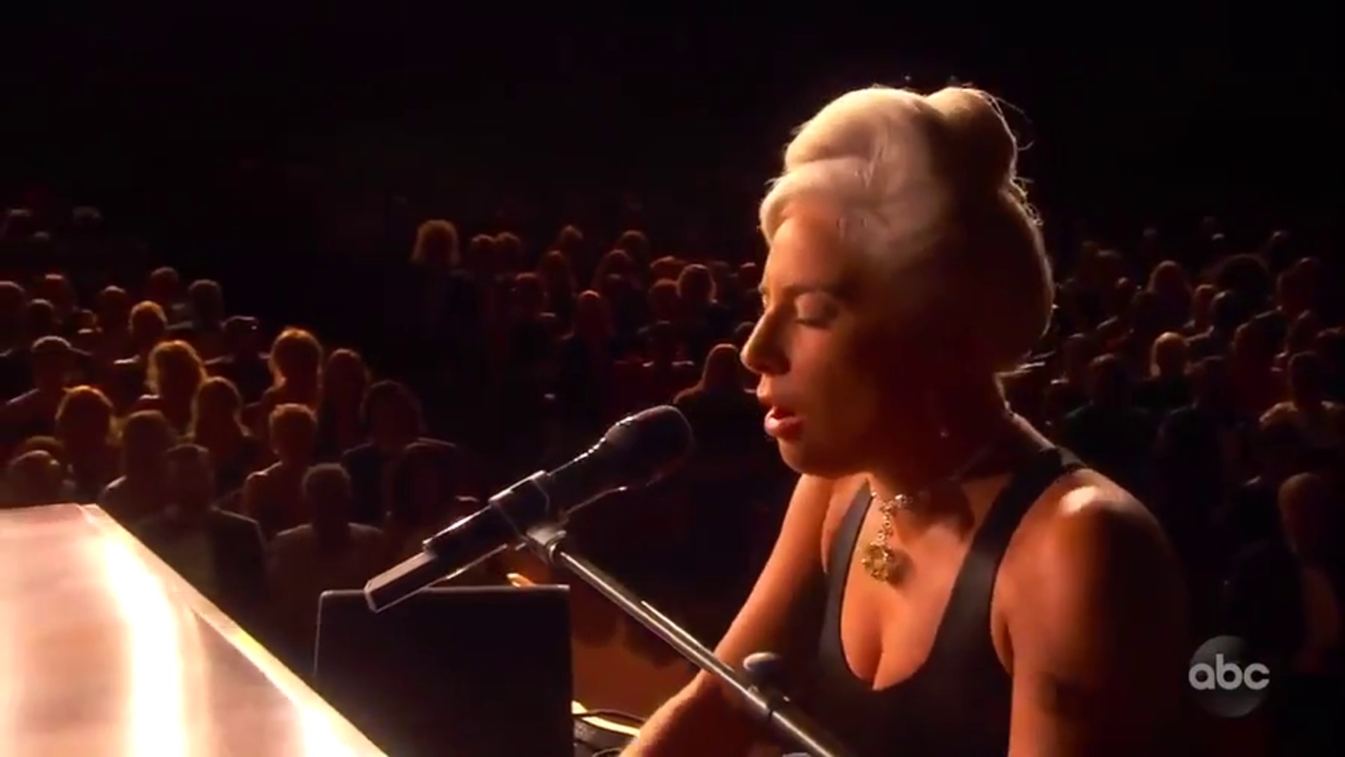 WATCH: Lady Gaga and Bradley Cooper perform “Shallow” live at the 2019 Oscars ...1920 x 1080