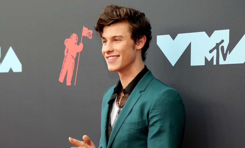 Shawn Mendes has walked the VMA's red carpet without Camila.