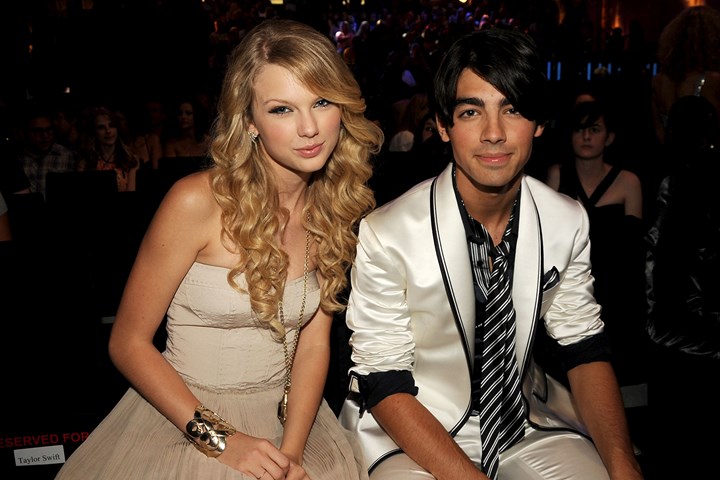 Adam young taylor swift